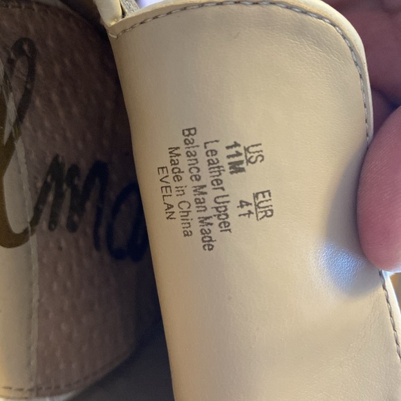 Off white Sam Edelman slip ons - Picture 3 of 3